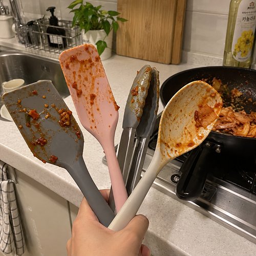 실리콘 주방용품 냄새 제거하는 방법, 음식 냄새와 기름 냄새까지 관리하기 2 실리콘 주방용품 냄새제거(1)